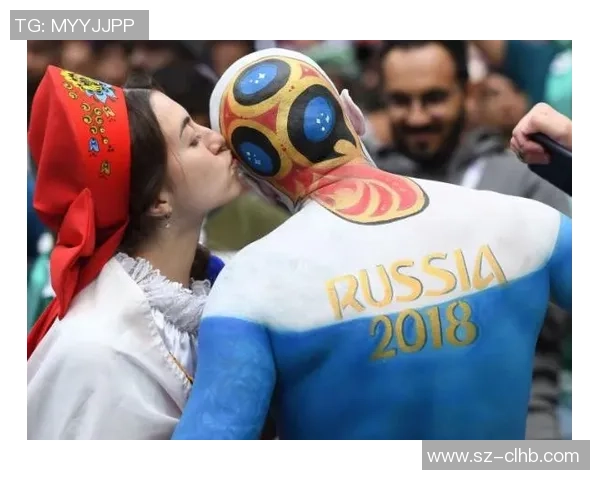 女孩与足球明星的合影背后故事揭秘